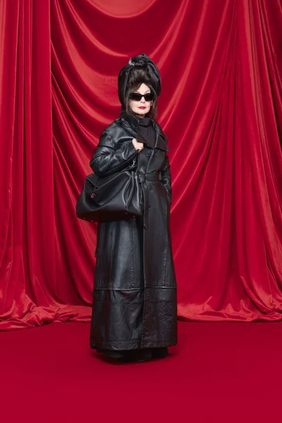 Look 10